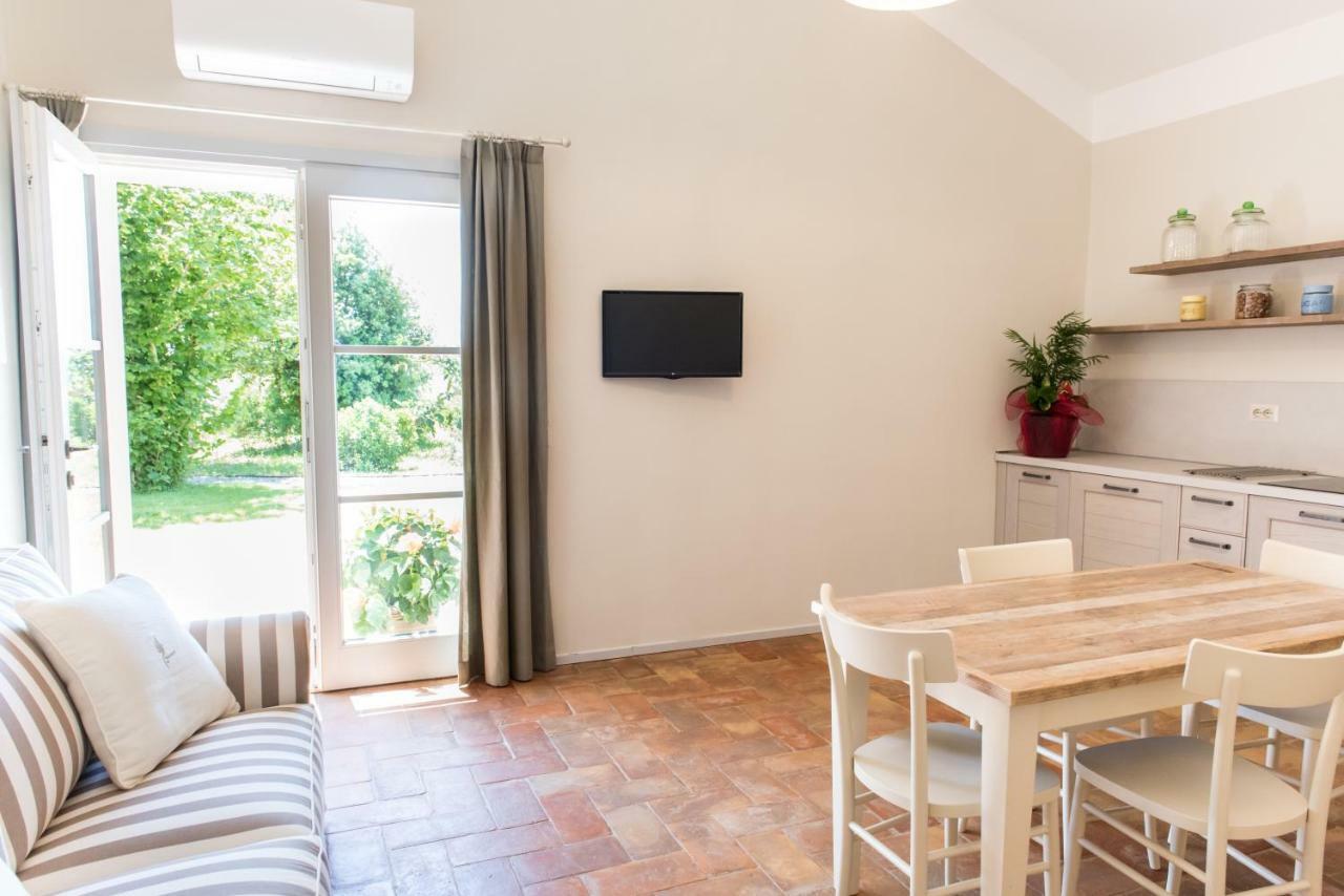 Agriturismo Poderedodici Orbetello Kültér fotó